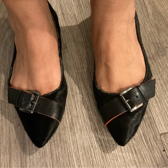 Giles Deacon for Nine West flat pony hair shoe 5.5 - Picture 3 of 4